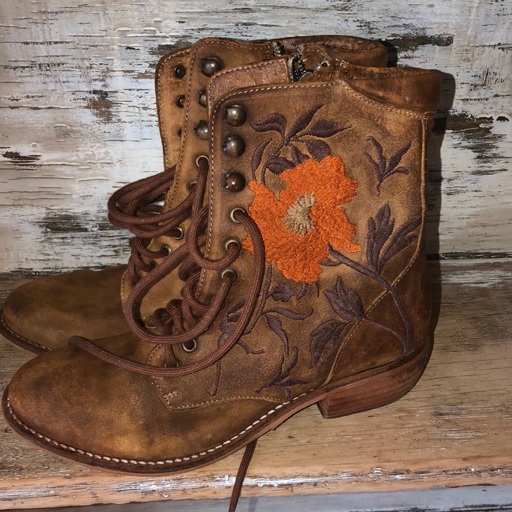 Taos Leather Boots